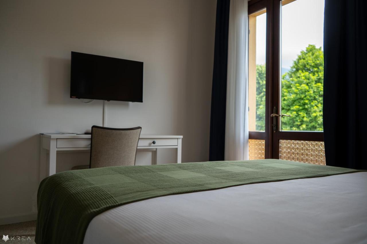 Casa Valcellina Hotel Ristorante Montereale Valcellina ภายนอก รูปภาพ
